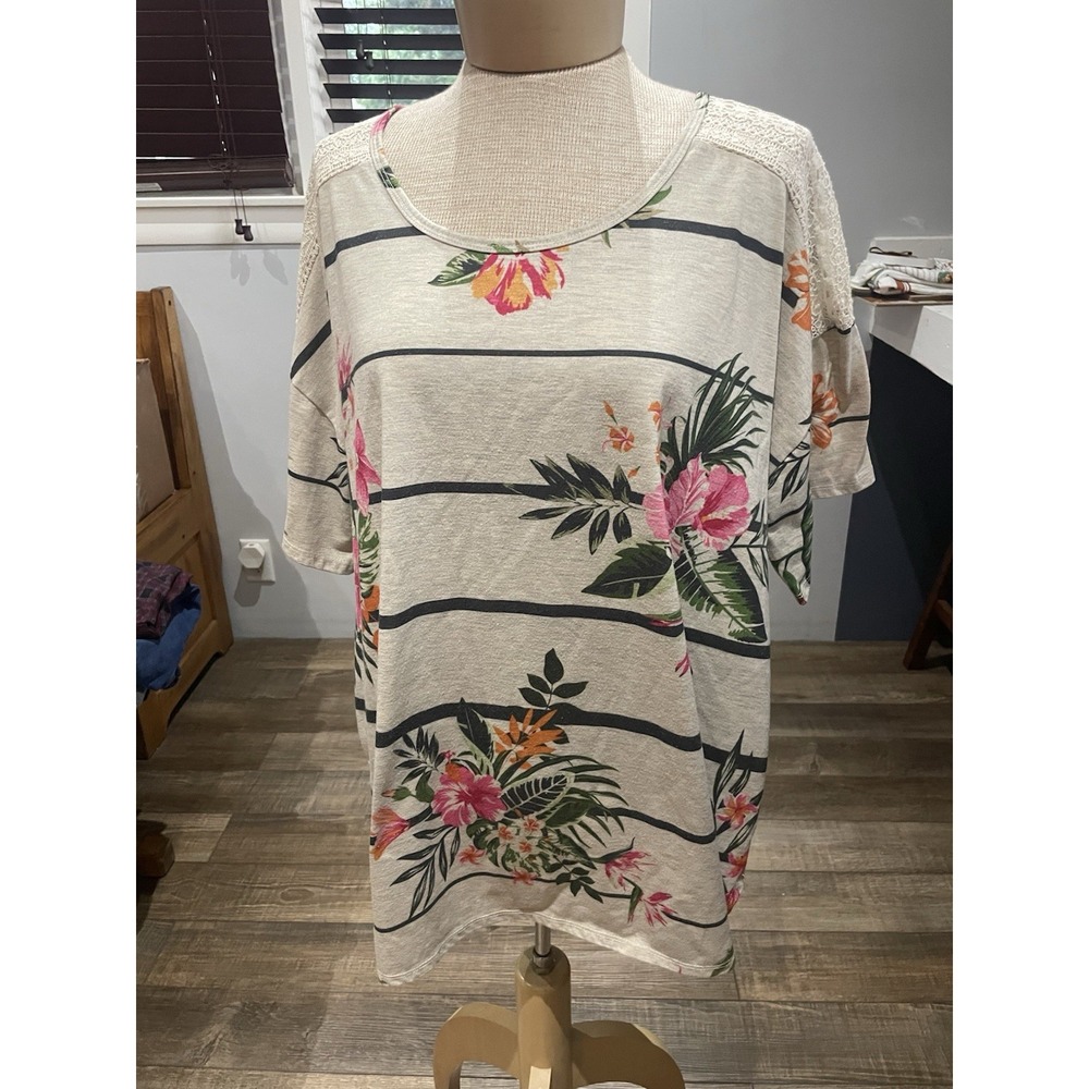 Est. 1946 Tan Tropical Floral Stripes Lace Shoulders Short Sleeve Top Women's XL